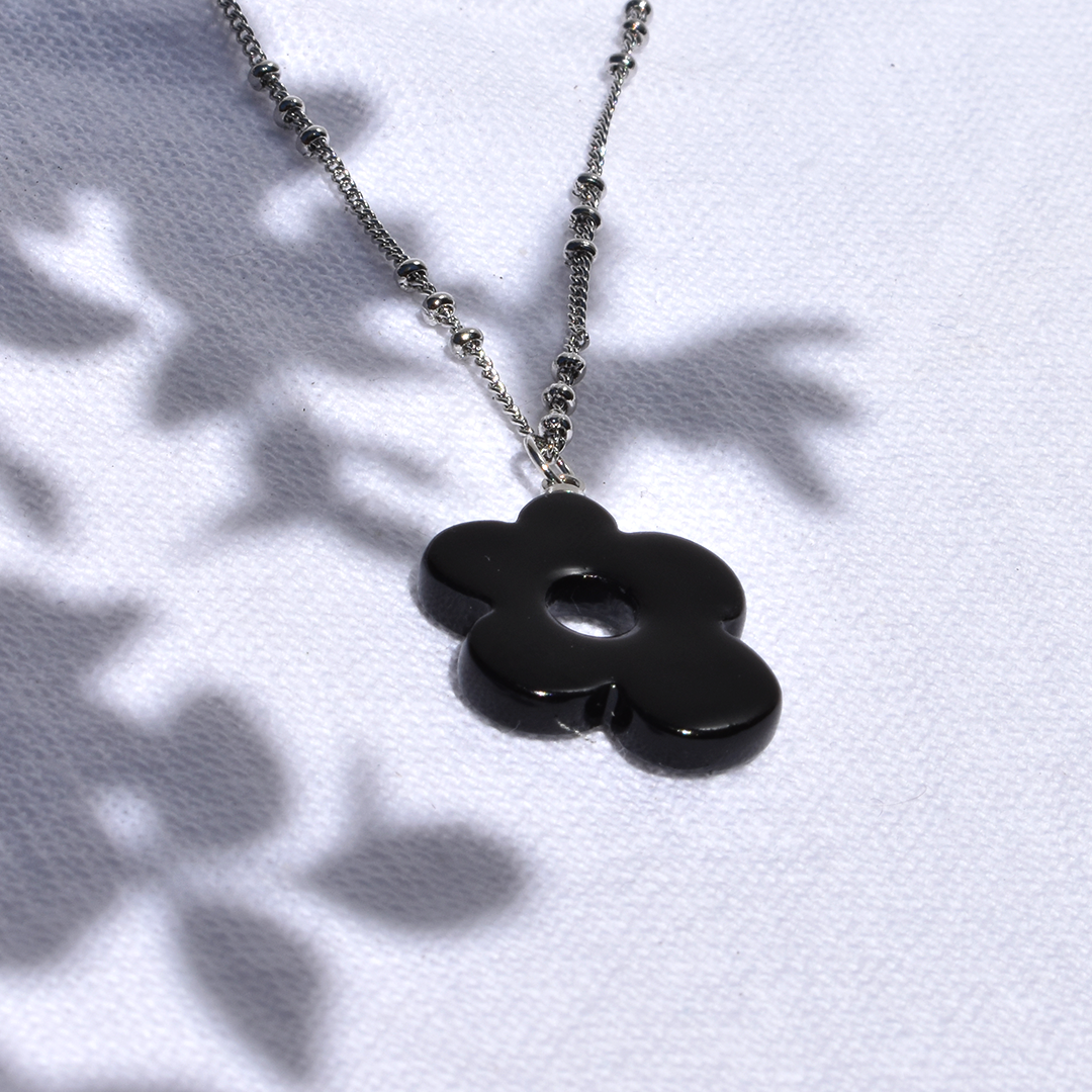 Petite Black Daisy Necklace