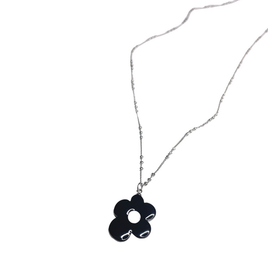 Petite Daisy Necklace